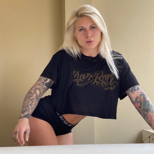 Fit Tattooed Big Tits And Big Ass Blonde Lila Evance On Sugarbabes.tv
