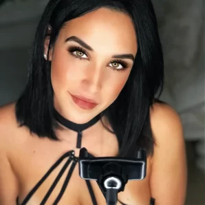 mia_kounelaki
